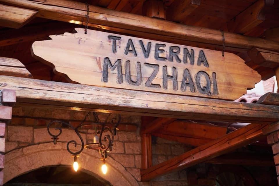 Villa Muzhaqi Nivice Exterior foto