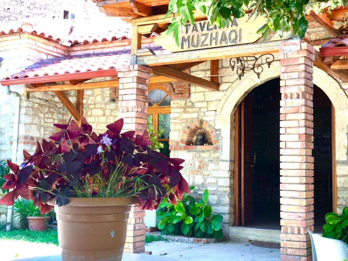 Villa Muzhaqi Nivice Exterior foto